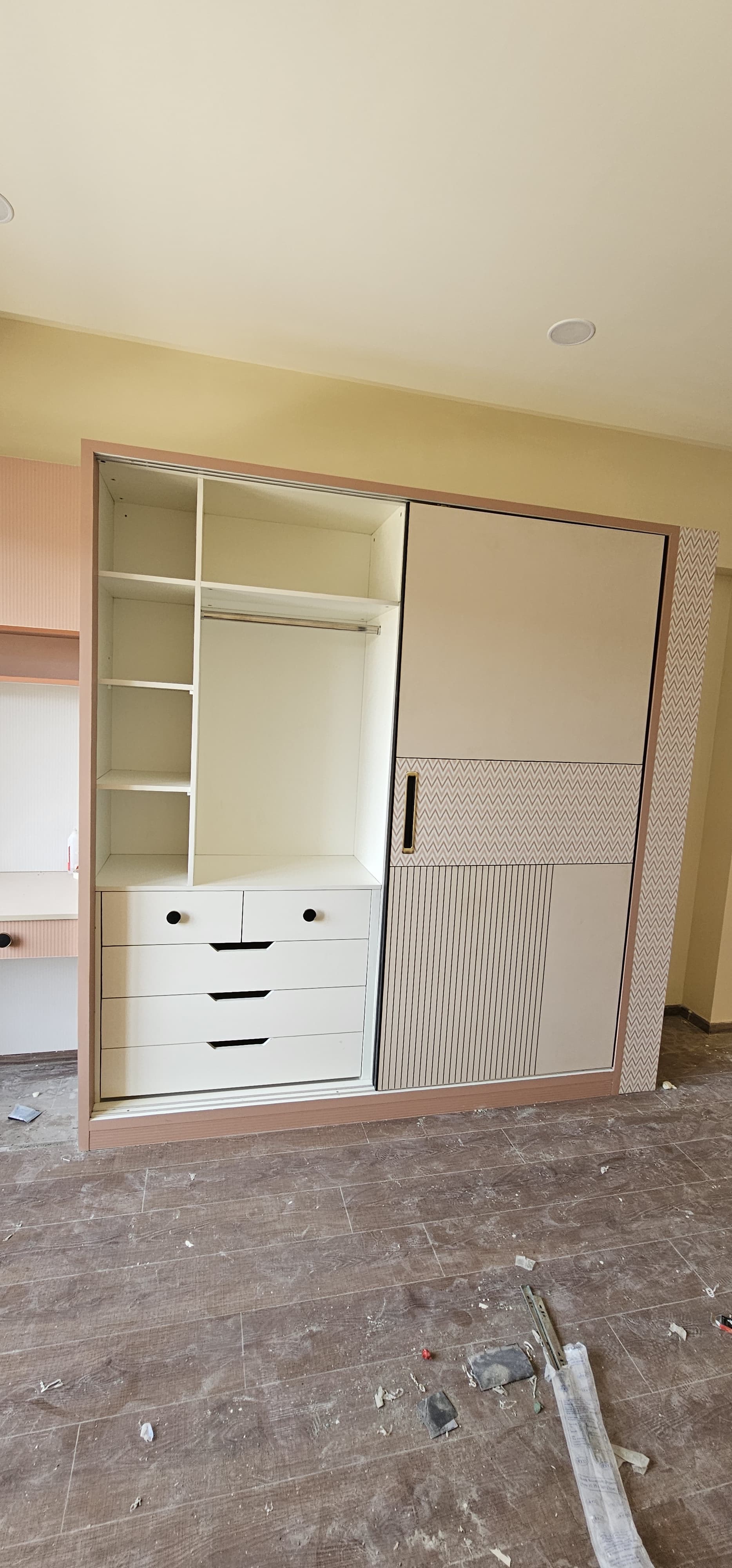 Woodi wardrobe project 4